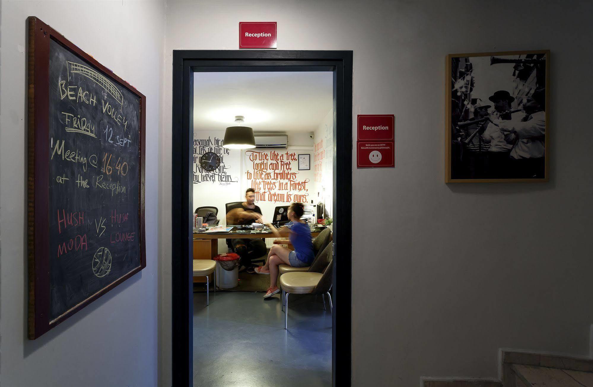 Hush Hostel Moda Provincia di Provincia di Istanbul Esterno foto